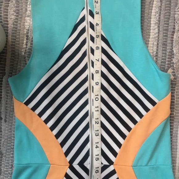NWOT Paper Scissors Bodycon Geometric Dress in Black White Tourquoise Orange SZM - Picture 6 of 11